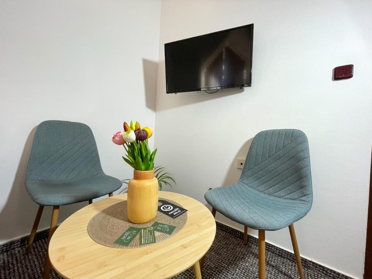 Uničov Hotel Colchi מראה חיצוני תמונה
