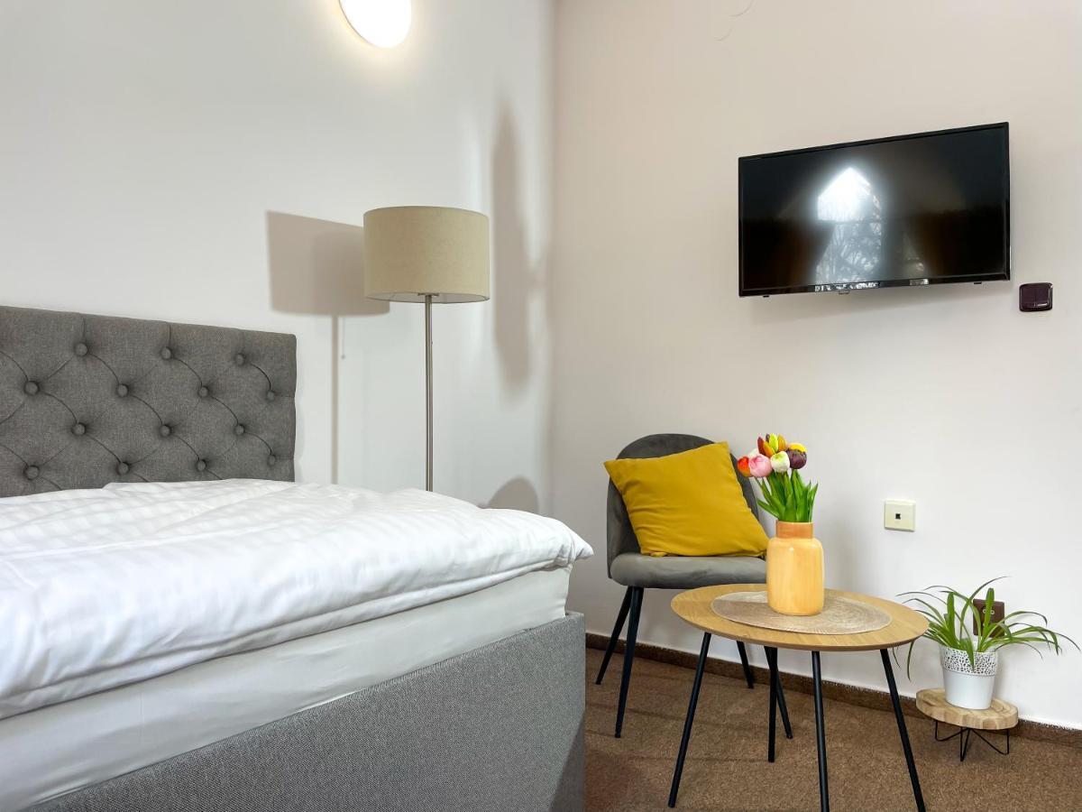 Uničov Hotel Colchi מראה חיצוני תמונה