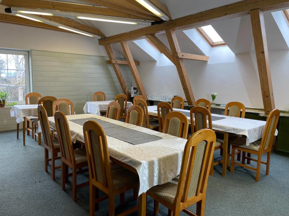 Uničov Hotel Colchi מראה חיצוני תמונה